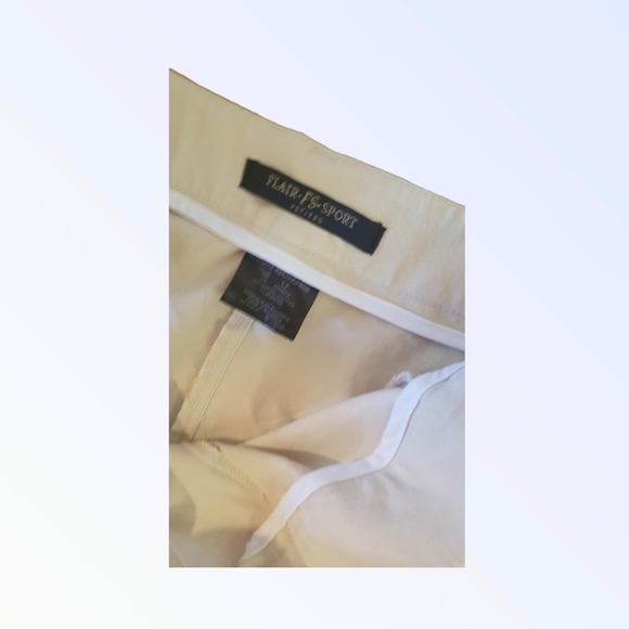 Wide leg high waisted off white pants size 12 petite - Picture 3 of 3